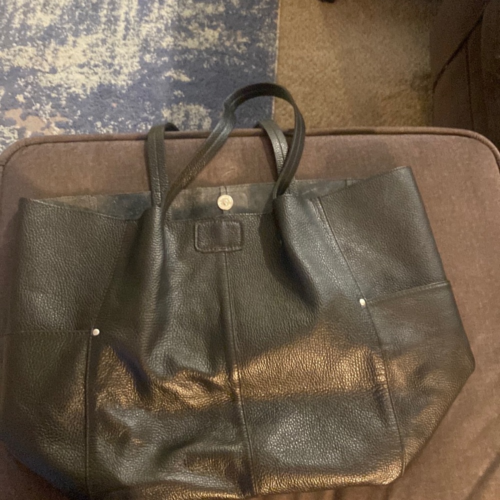 American Eagle leather shoulder/shopping bag